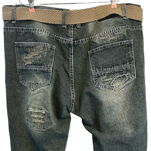 Swiss Cross Men’s Jeans 42/32 Blue Distressed Comes with Belt - Picture 8 of 8